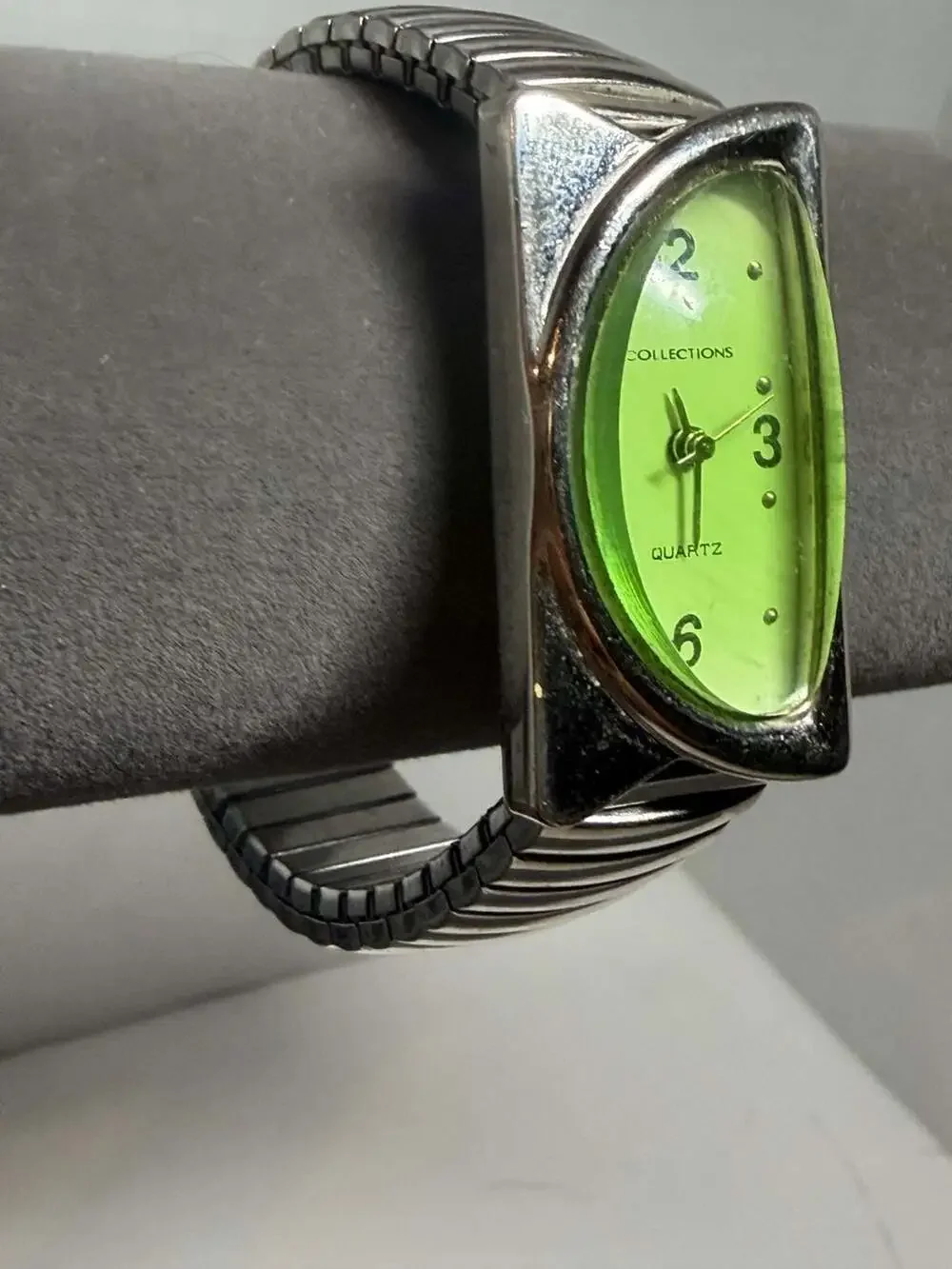 Collections Quartz Women's Watch Lime Green Dial with Stretch Band
